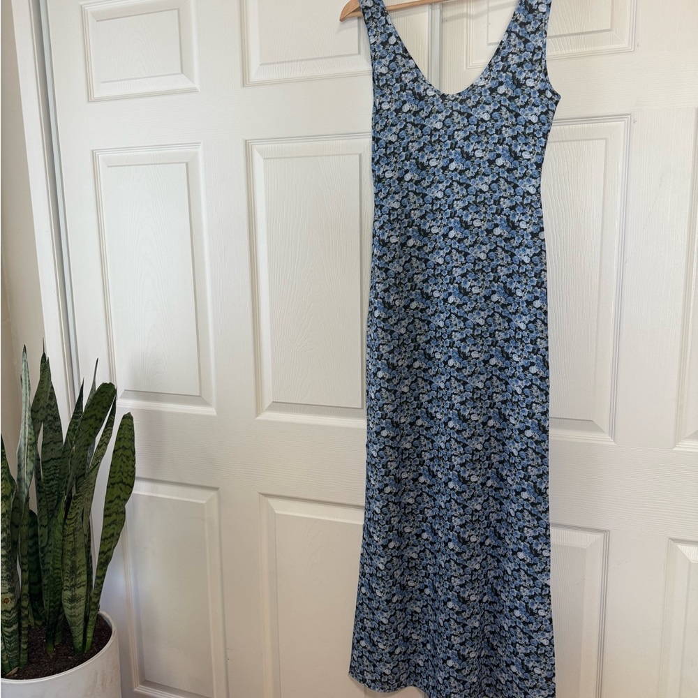 superdown Blue Floral Maxi Dress NWOT